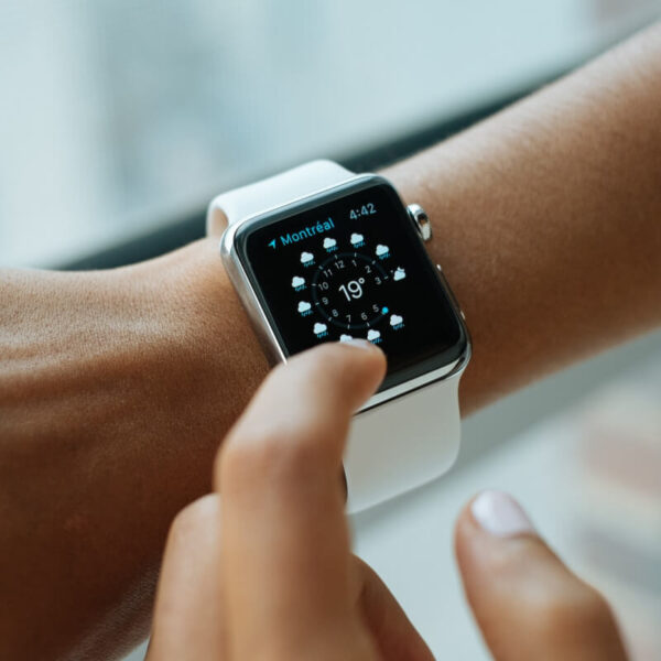 Smartwatch with Bright Touchscreen Display, Up to 6 Days of Battery Life, Orchid Purple - Bild 2